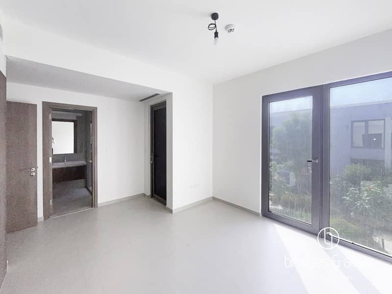 EXCELLENTILY MAINTAINED | 4BR+M | NEAR PARK - Image 6