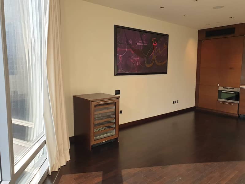 DIRECT LIFT | FOUNTAIN VIEW | CHILLER FREE