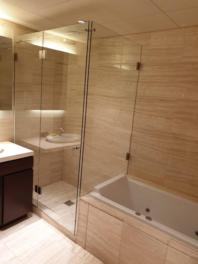 DIRECT LIFT | FOUNTAIN VIEW | CHILLER FREE