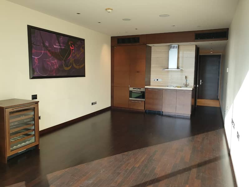 DIRECT LIFT | FOUNTAIN VIEW | CHILLER FREE - Image 7