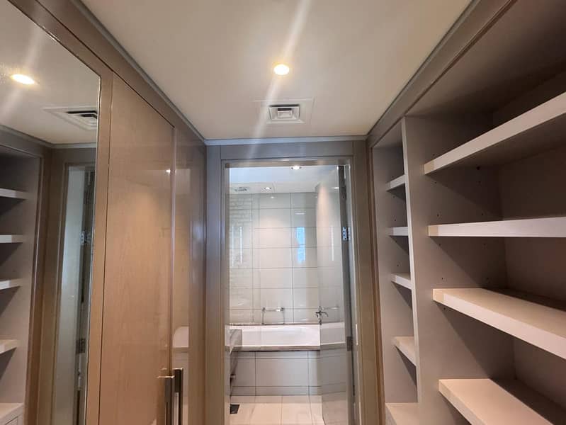 Luxury 2 Bedroom | Fully Furnished | Full Burj Khalifa View | High Floor - Image 15