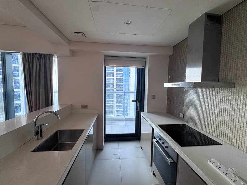 Luxury 2 Bedroom | Fully Furnished | Full Burj Khalifa View | High Floor - Image 18