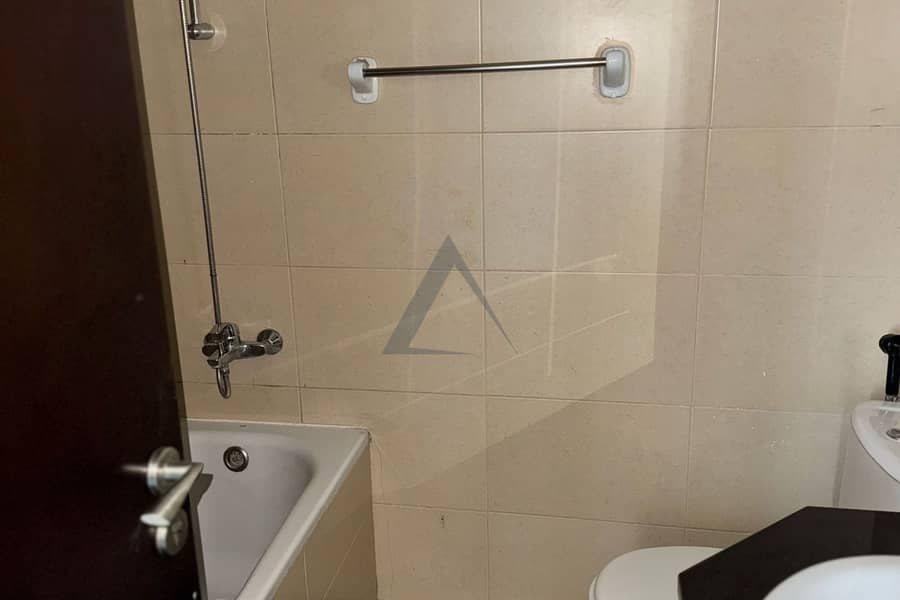 Fully Furnished | Great Location |Ready to Move - Image 9