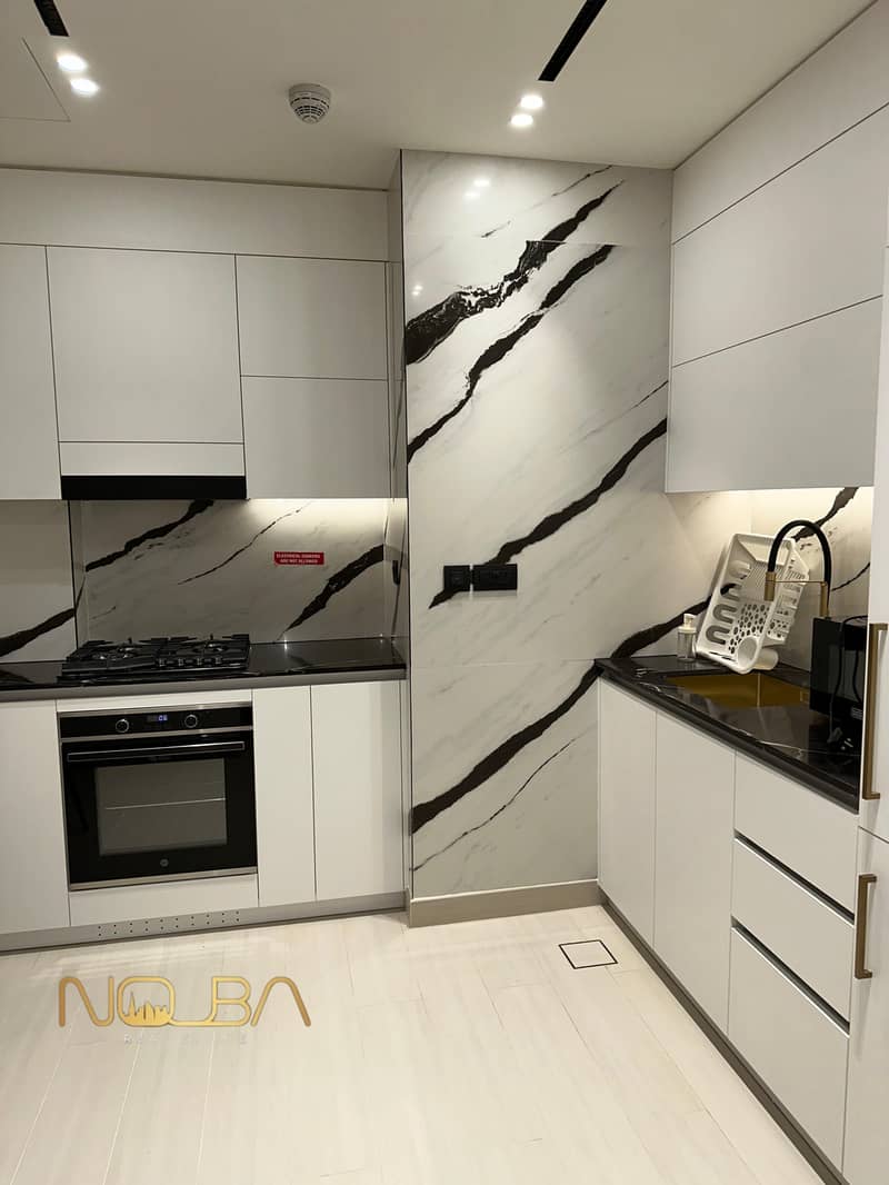 EXCLUSIVE | WATERFRONT LIVING | FULLY FURNISHED | CANAL VIEW - Image 6