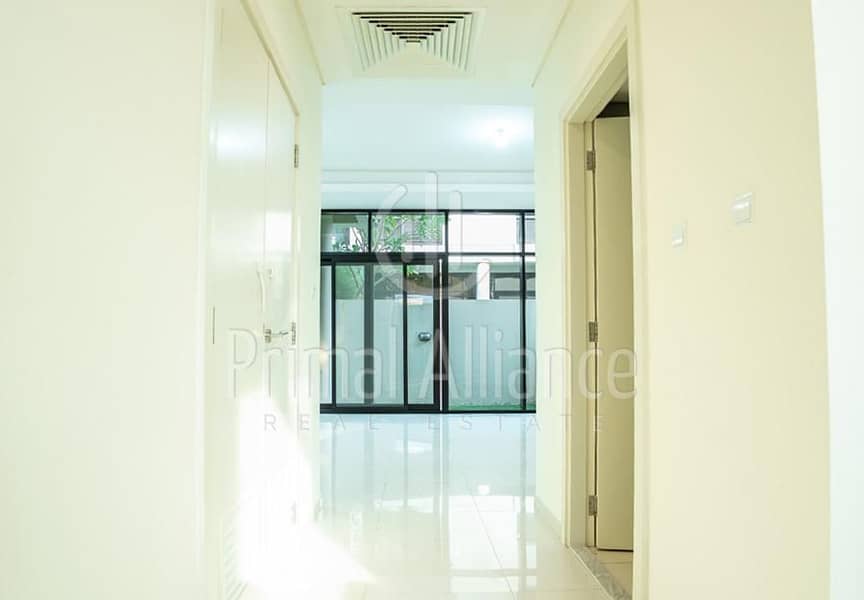 Vacant Now | Corner Unit | Maids Room - Image 16