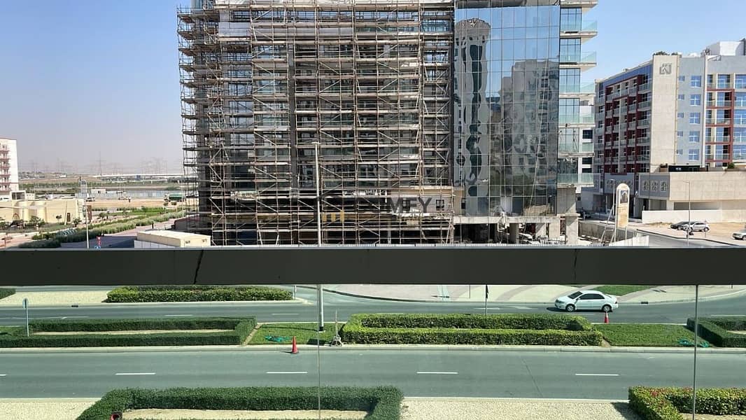 Spectacular Studio big size - Image 15