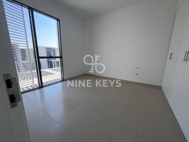 3BR + Maid | Corner Unit | Rare Layout | Spacious | Available From 12 JAN 2026 - Image 8