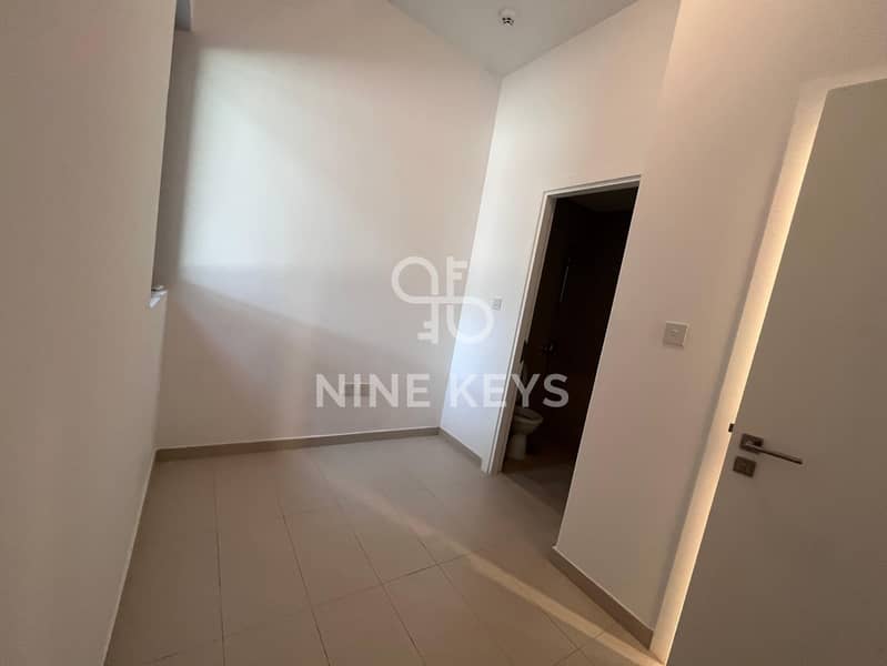 3BR + Maid | Corner Unit | Rare Layout | Spacious | Available From 12 JAN 2026 - Image 11