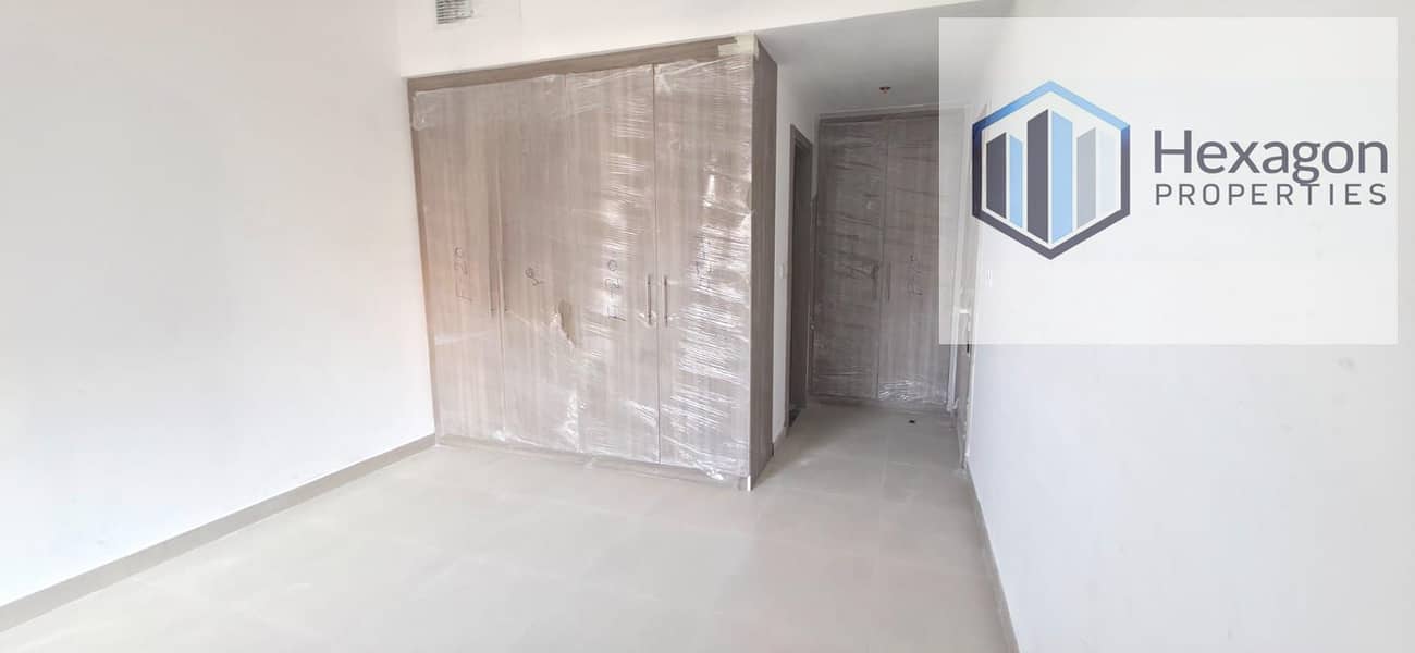 SPACIOUS 1 BHK | PRIME LOCATION | VACANT | FOR AFFORDABLE PRICE OF AED 65,000 - Image 7
