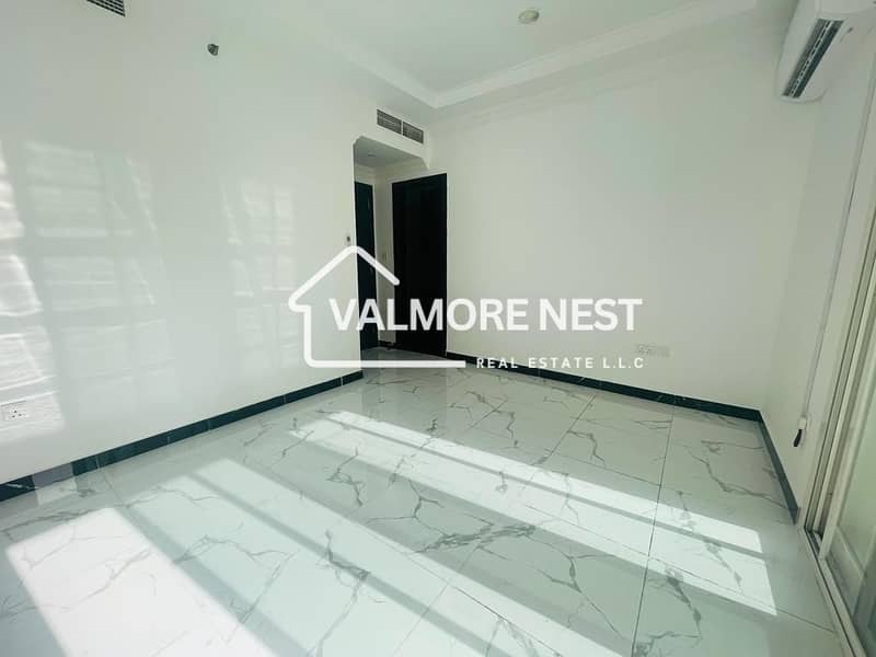 Bright & spacious unit with huge balcony I With great amenity I Ready to move - Image 14