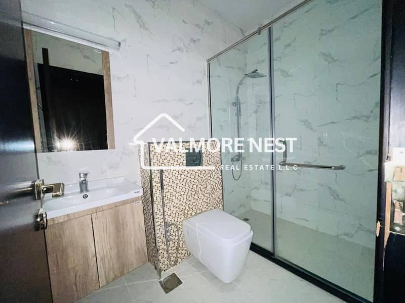 Bright & spacious unit with huge balcony I With great amenity I Ready to move - Image 24