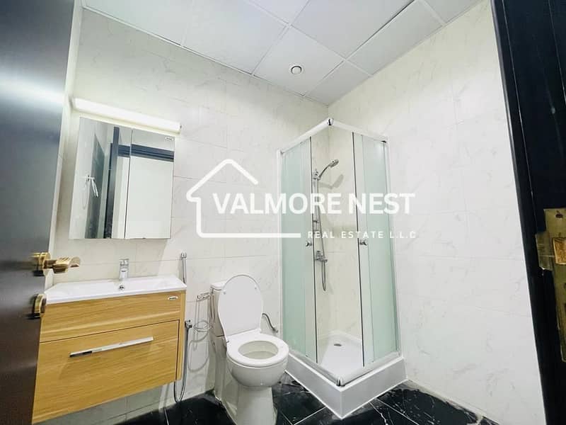 Bright & spacious unit with huge balcony I With great amenity I Ready to move - Image 26