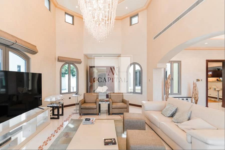 4BR villa |Vacant | Direct beach access ISea view