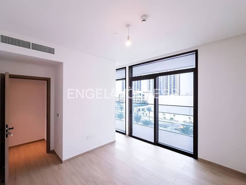 Vacant On Transfer | Available | Creek Beach View - Image 8