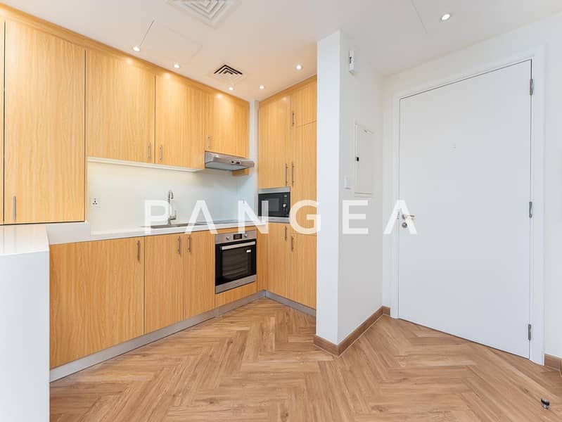 Ready to move in | Renovated | Corner unit