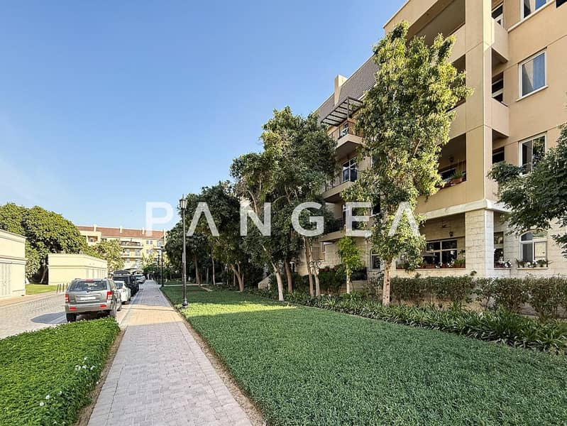 Ready to move in | Renovated | Corner unit - Image 10