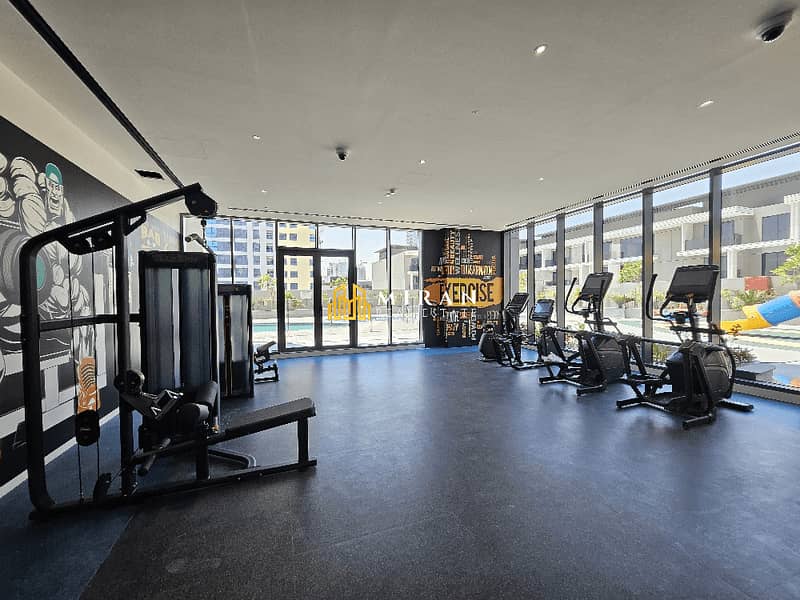 Near to Mall - Best Amenities - With Storage - Image 19