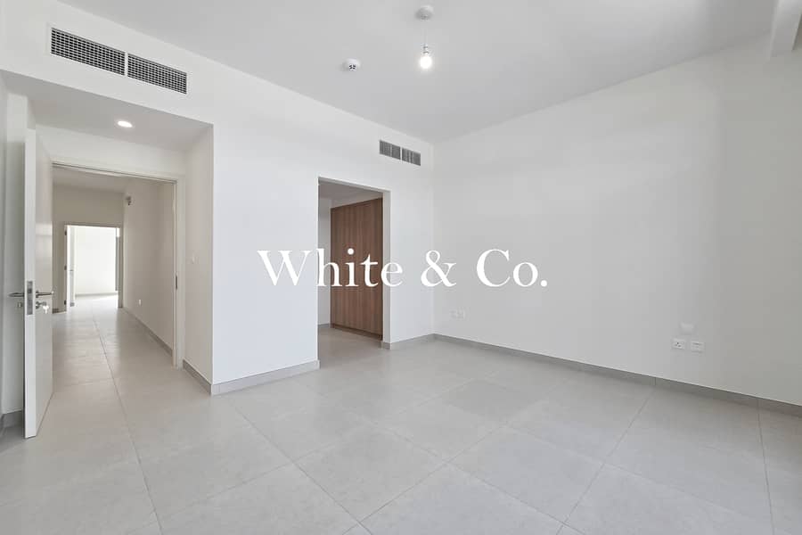 Premium Villa | Multiple Options | Vacant - Image 11