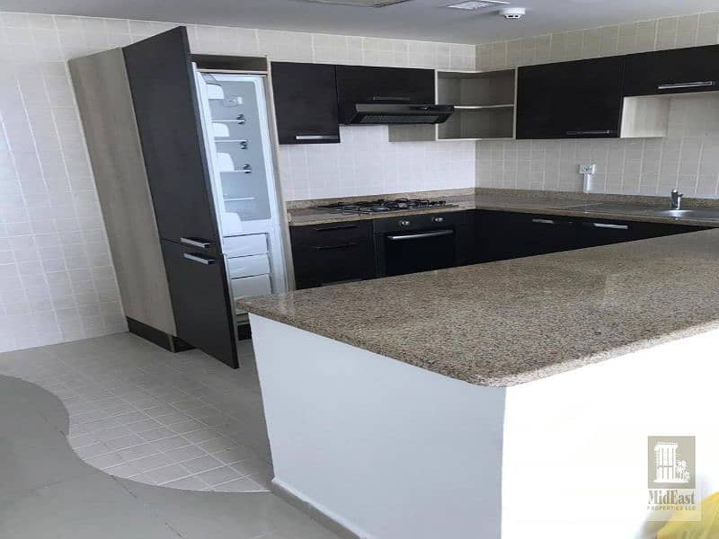 ONTARIO TOWER | 2BR | 2 BATH | 981 SQ FT