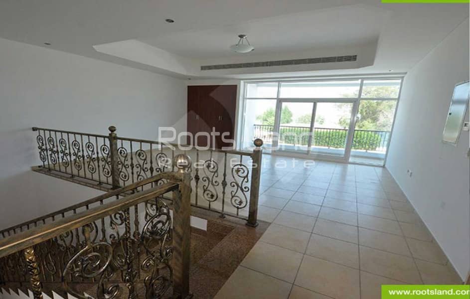 4BR Plus Maid | Shared Pool | Prime Location - Image 11