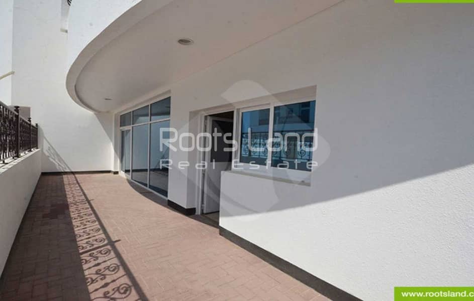 4BR Plus Maid | Shared Pool | Prime Location - Image 14