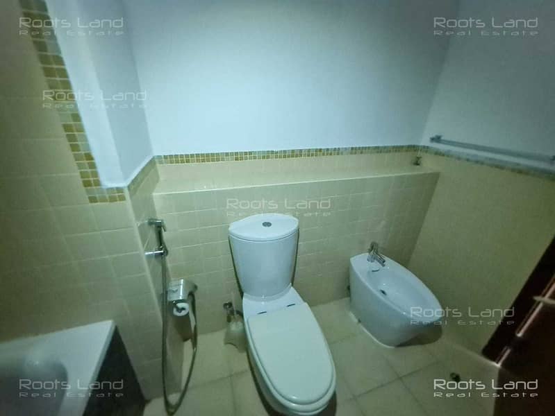 Full Marina View | Large Balcony | Spacious Layout - Image 6