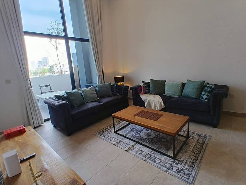 Spacious Layout with Study Room | Fully Furnished