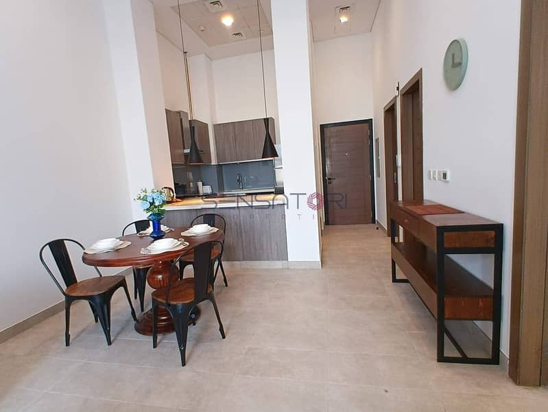 Spacious Layout with Study Room | Fully Furnished