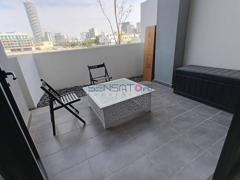 Spacious Layout with Study Room | Fully Furnished - Image 11