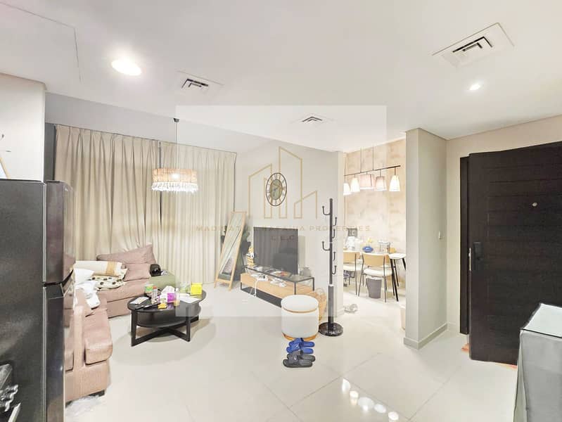 Spacious | Vacant | Single Row