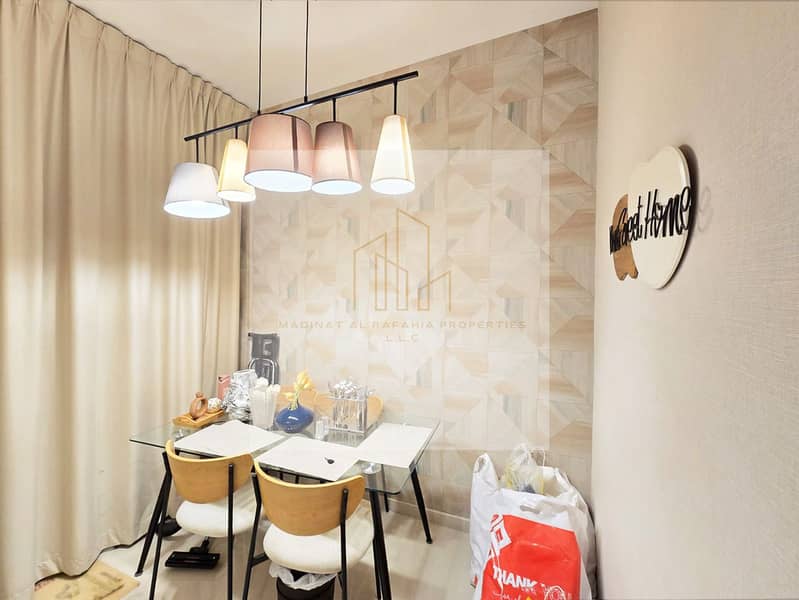 Spacious | Vacant | Single Row - Image 14