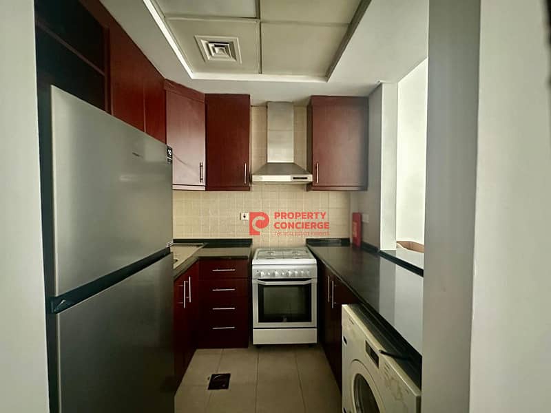 549 sqft I Balcony | 12 Cheques | Fully Furnished - Image 7