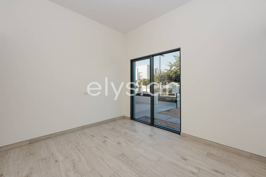 Available February | Spacious | Landscaped Garden - Image 9