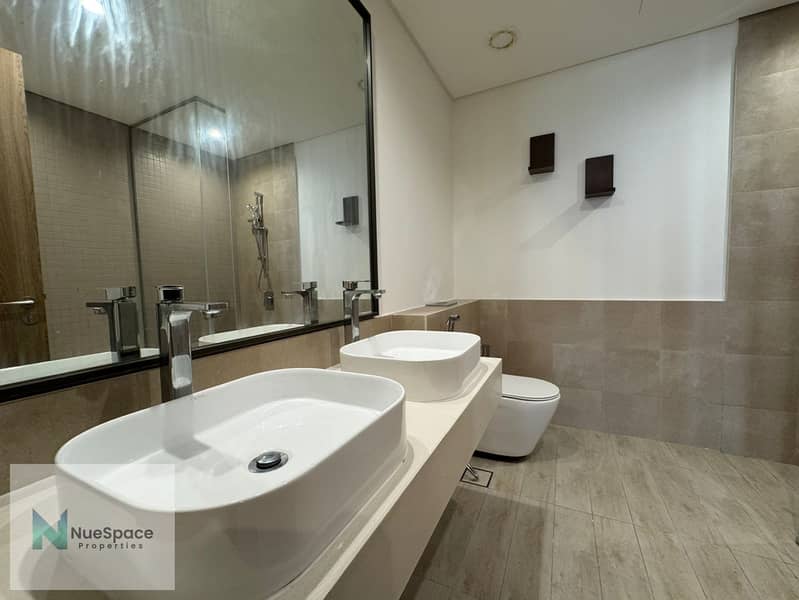 Penthouse‑Style 2BR | Top Floor Elegance at 1 Residences, Wasl 1 - Image 8