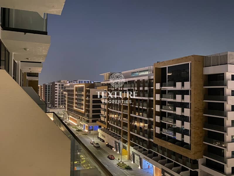 Burj View | Laundry Room | High Floor