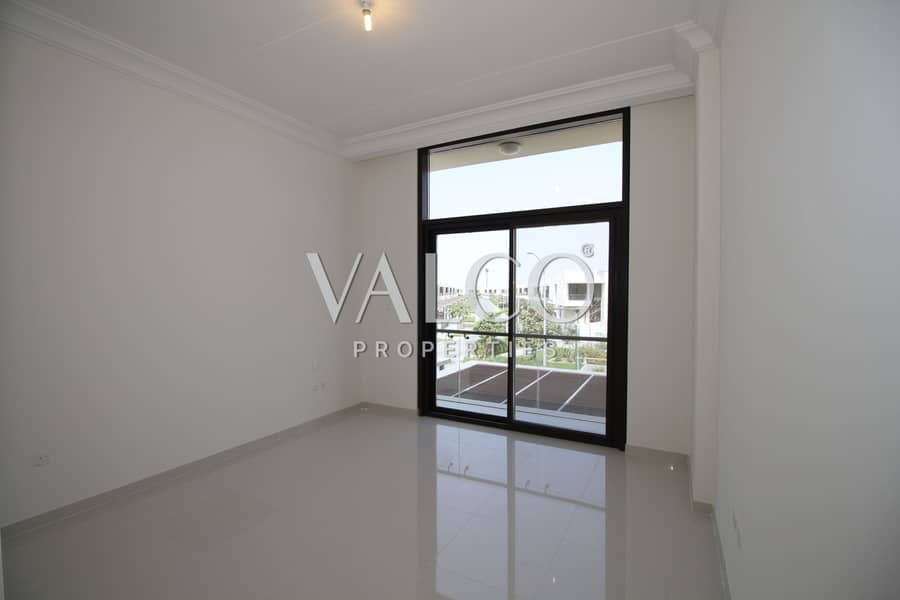 Single Row | Vacant | Type THL - Image 8