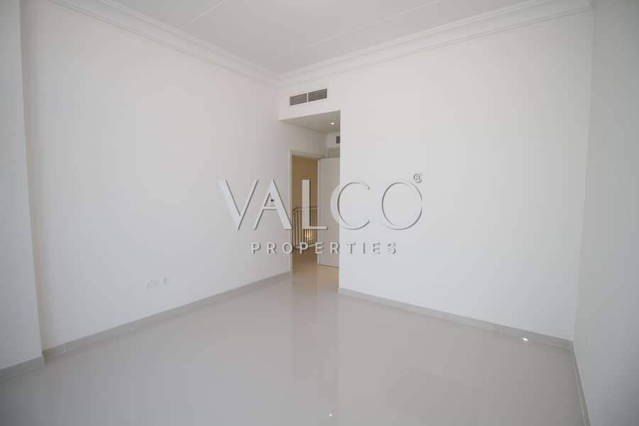 Single Row | Vacant | Type THL - Image 9