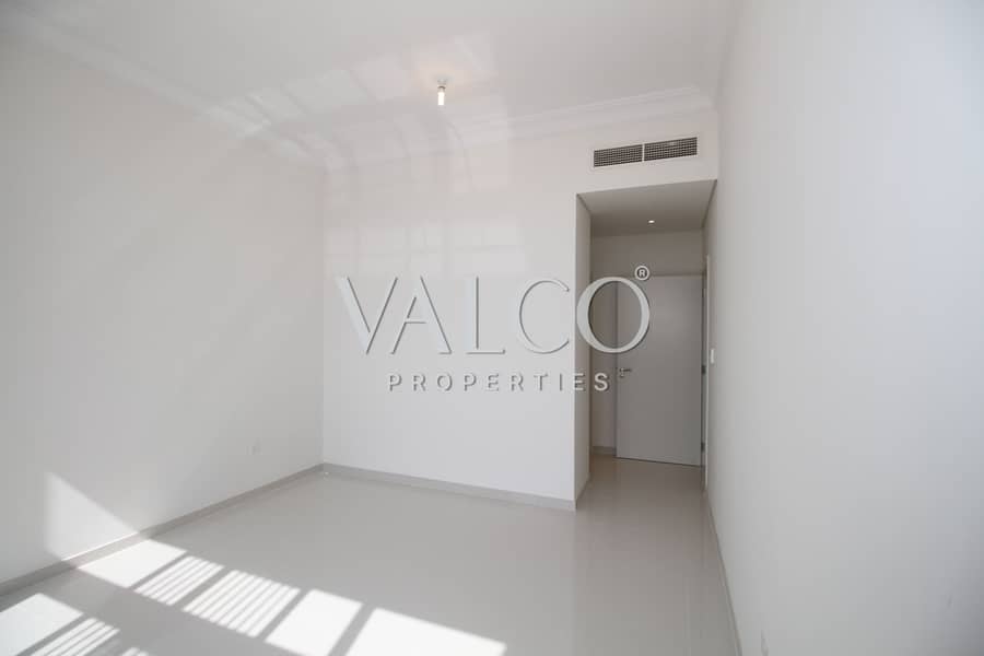 Single Row | Vacant | Type THL - Image 13