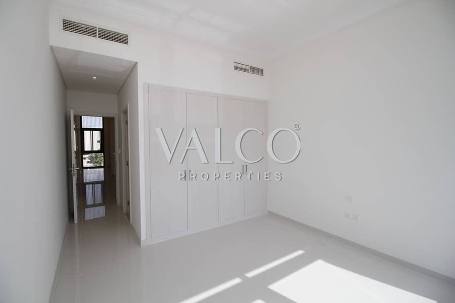 Single Row | Vacant | Type THL - Image 16