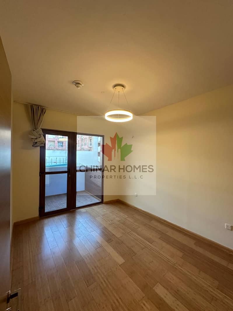 Spacious 2 Bedroom | 1,388 Sqft | With Garden | Luxury Wood Theme - Image 13