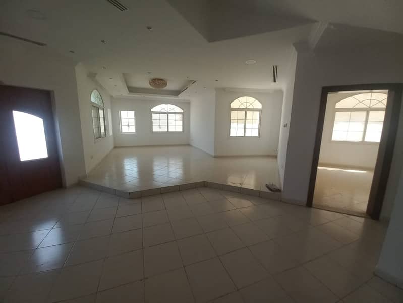 Spacious 4-BR Villa | For Rent | Al Warqa 2 - Image 7