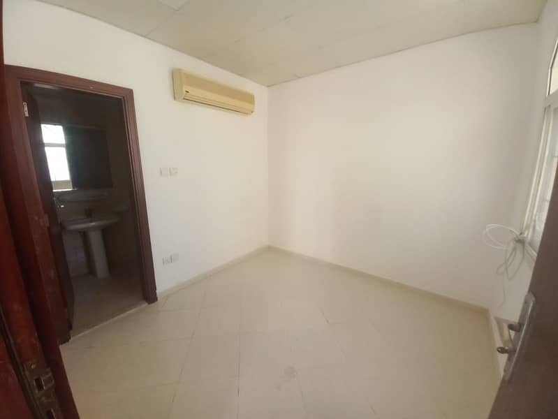 Spacious 4-BR Villa | For Rent | Al Warqa 2 - Image 14