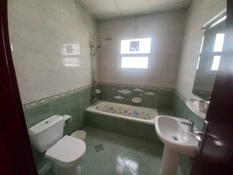 Spacious 4-BR Villa | For Rent | Al Warqa 2 - Image 16