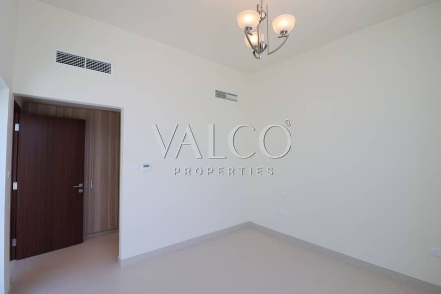 Vacant | Single Row | Middle Unit - Image 23