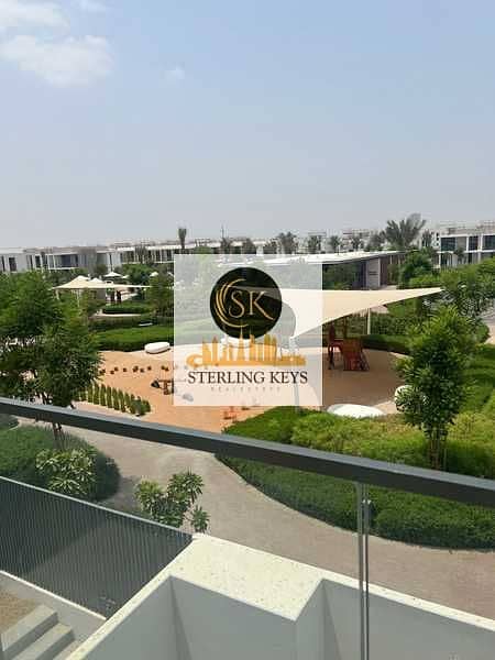 ON POOL AND PARK | LANDSCAPED GARDEN | SINGLE ROW - Image 12