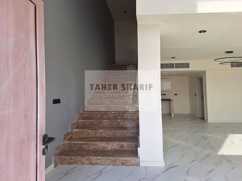 STYLISH 1 BR TOWNHOUSE | MODERN LAYOUT | HIGH ROI