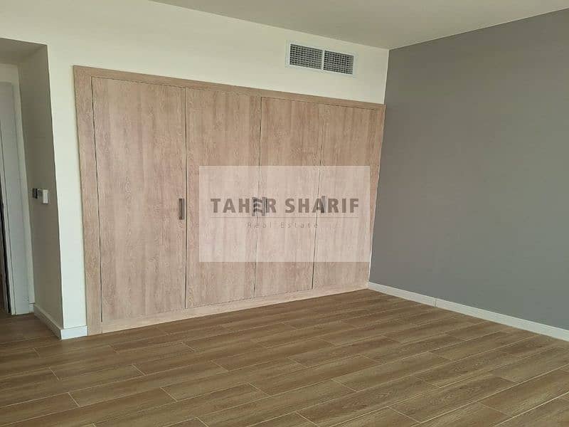 STYLISH 1 BR TOWNHOUSE | MODERN LAYOUT | HIGH ROI - Image 9