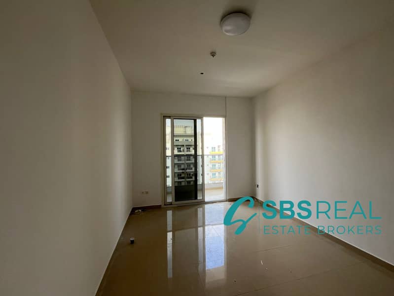 1 BHK APARTMENT WITH AMENITIES AVAILABLE FOR RENT