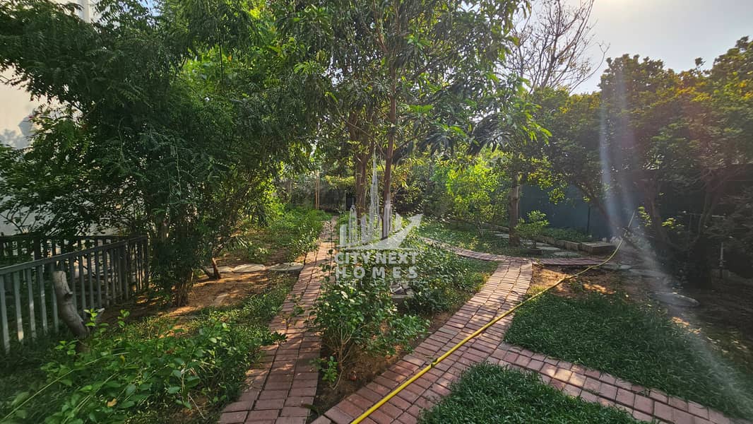 GCC only | Beautiful 6BR Villa | Big garden | Maids & Driver