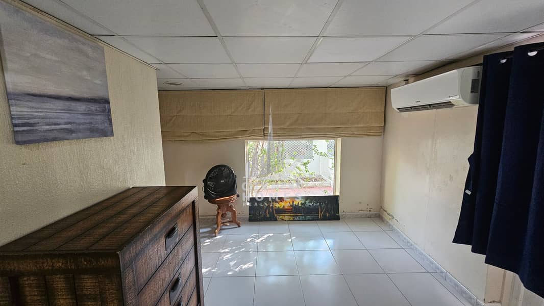 GCC only | Beautiful 6BR Villa | Big garden | Maids & Driver - Image 11